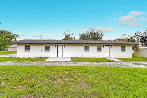 House in Umatilla, Florida 3 bedrooms, 101.08 sq.m. № 2314298