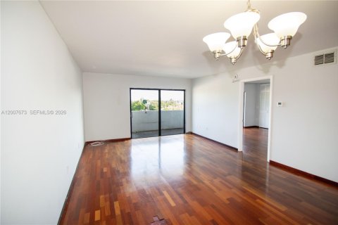 Купить кондоминиум в Майами-Бич, Флорида 1 комната, 82.4м2, № 2072639 - фото 25