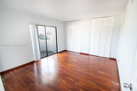 Купить кондоминиум в Майами-Бич, Флорида 1 комната, 82.4м2, № 2072639 - фото 30