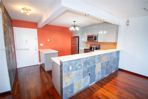 Купить кондоминиум в Майами-Бич, Флорида 1 комната, 82.4м2, № 2072639 - фото 19