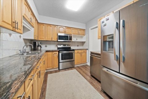 Casa en venta en Pompano Beach, Florida, 3 dormitorios, 174.84 m2 № 1857004 - foto 14