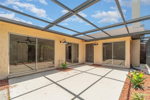 House in Fort Myers, Florida 2 bedrooms, 93.46 sq.m. № 1831565 - photo 24