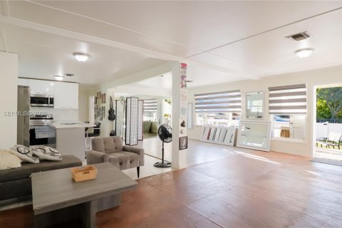 Купить виллу или дом в Дания-Бич, Флорида 4 спальни, 163.51м2, № 2028919 - фото 10