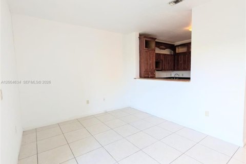 Touwnhouse à louer à Homestead, Floride: 4 chambres, 128.58 m2 № 2068720 - photo 4