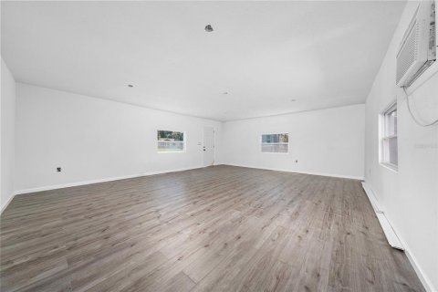 House in Orlando, Florida 3 bedrooms, 167.22 sq.m. № 1894413 - photo 27