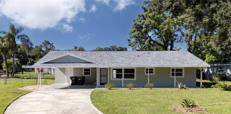 House in Orlando, Florida 3 bedrooms, 167.22 sq.m. № 1894413