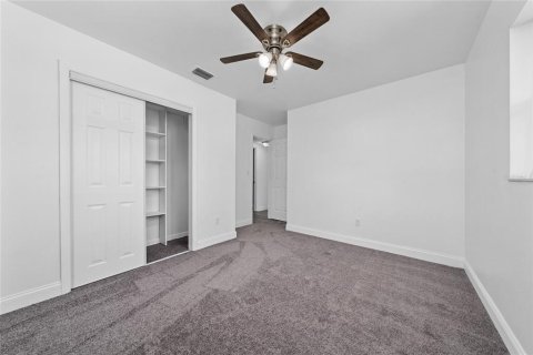House in Orlando, Florida 3 bedrooms, 167.22 sq.m. № 1894413 - photo 21