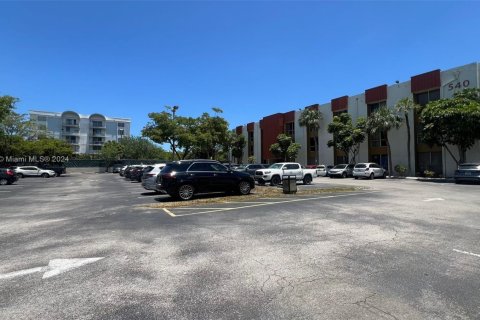 Oficina en alquiler en Miami, Florida № 1189919 - foto 1