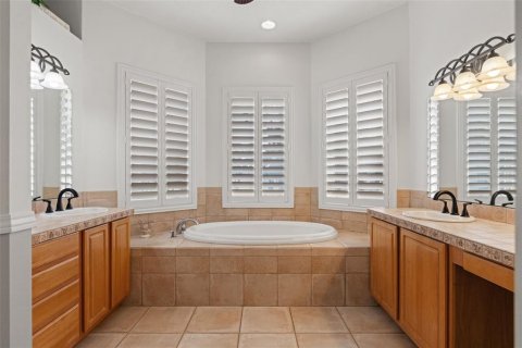 Villa ou maison à vendre à Dade City, Floride: 4 chambres, 384.52 m2 № 2147604 - photo 25