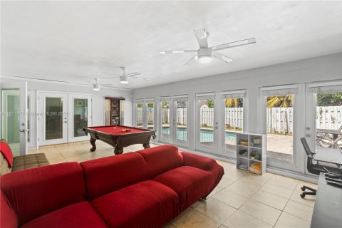 House in Fort Lauderdale, Florida 3 bedrooms, 145.86 sq.m. № 1871460 - photo 16