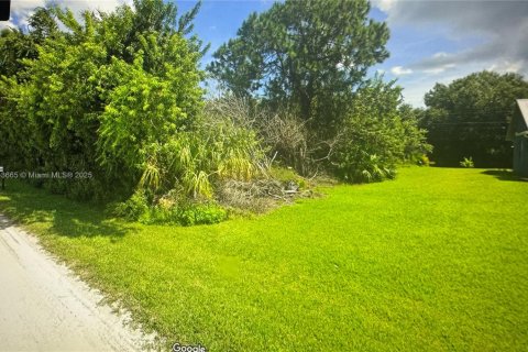 Terreno en venta en Vero Beach, Florida № 1839268 - foto 2