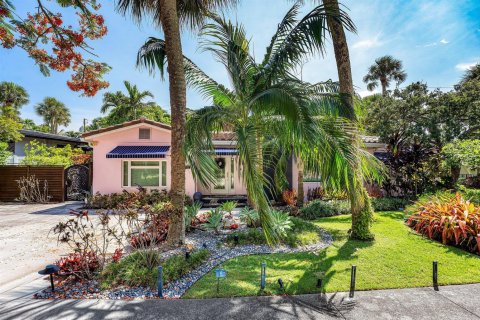 House in Boca Raton, Florida 2 bedrooms, 140.56 sq.m. № 2389915 - photo 2