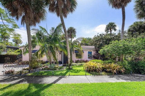 House in Boca Raton, Florida 2 bedrooms, 140.56 sq.m. № 2389915 - photo 21