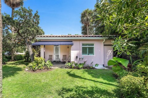 House in Boca Raton, Florida 2 bedrooms, 140.56 sq.m. № 2389915 - photo 25