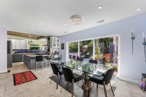 House in Boca Raton, Florida 2 bedrooms, 140.56 sq.m. № 2389915 - photo 6