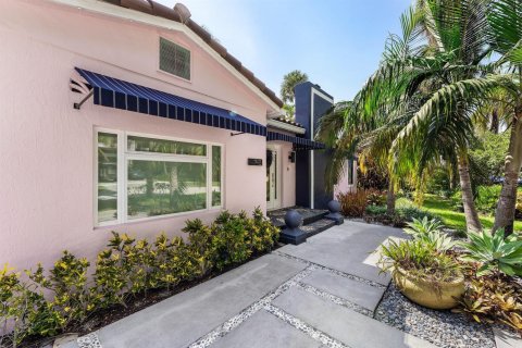 House in Boca Raton, Florida 2 bedrooms, 140.56 sq.m. № 2389915 - photo 22