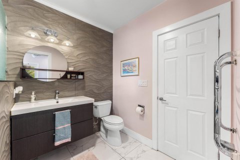House in Boca Raton, Florida 2 bedrooms, 140.56 sq.m. № 2389915 - photo 15