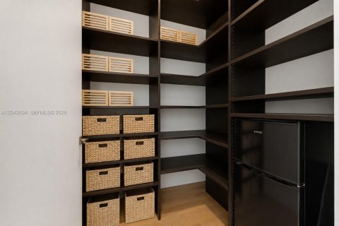 Villa ou maison à vendre à Biscayne Park, Floride: 3 chambres, 210.89 m2 № 2173560 - photo 6