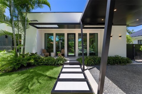 Villa ou maison à vendre à Biscayne Park, Floride: 3 chambres, 210.89 m2 № 2173560 - photo 26