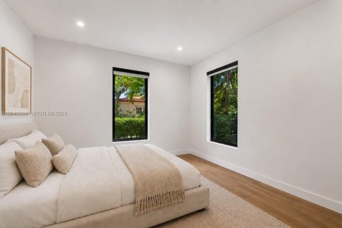Villa ou maison à vendre à Biscayne Park, Floride: 3 chambres, 210.89 m2 № 2173560 - photo 17