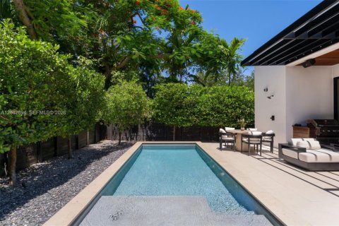 Villa ou maison à vendre à Biscayne Park, Floride: 3 chambres, 210.89 m2 № 2173560 - photo 23