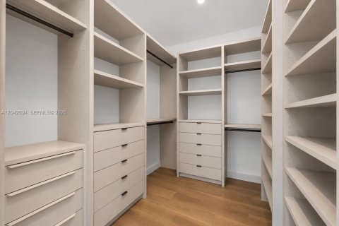 Villa ou maison à vendre à Biscayne Park, Floride: 3 chambres, 210.89 m2 № 2173560 - photo 12