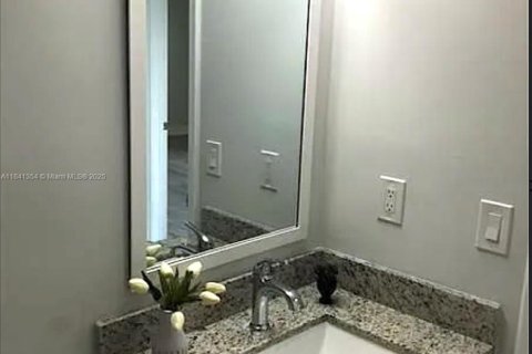 Condominio en venta en Pembroke Pines, Florida, 2 dormitorios, 108.32 m2 № 1832339 - foto 29