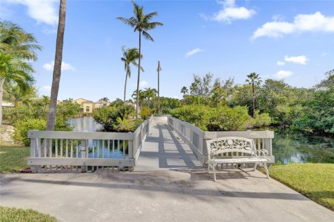 Condo in Dania Beach, Florida, 2 bedrooms  № 1968989 - photo 6