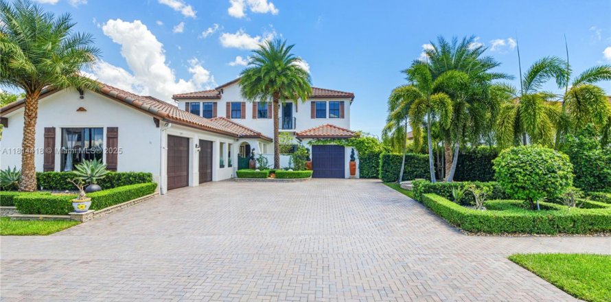 Дом в Купер-Сити, Флорида 5 спален, 381.83м2 № 1948621