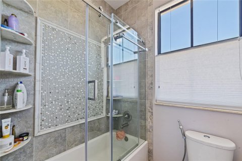 Снять в аренду виллу или дом в Купер-Сити, Флорида 5 спален, 381.83м2, № 1948621 - фото 29