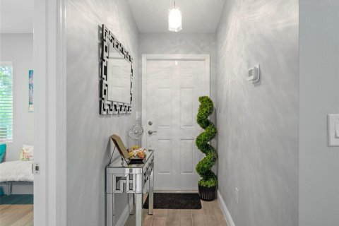 Apartment in Port Charlotte, Florida 3 bedrooms, 115.85 sq.m. № 2267321 - photo 7
