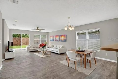 Купить виллу или дом в Санфорд, Флорида 11 комнат, 158.96м2, № 1907848 - фото 4
