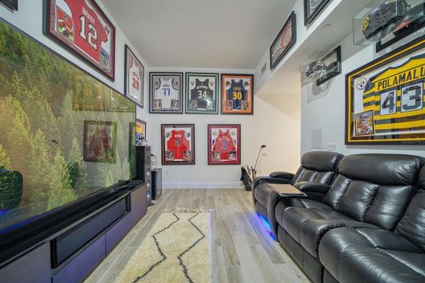 Condo in Tampa, Florida, 3 bedrooms  № 803220 - photo 16