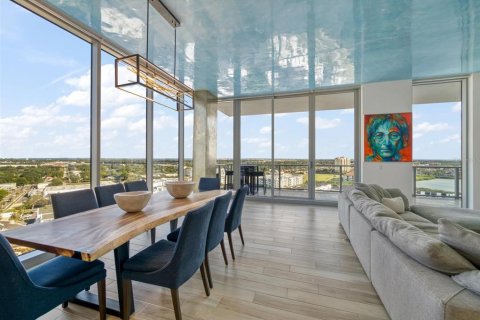 Condo in Tampa, Florida, 3 bedrooms  № 803220 - photo 3