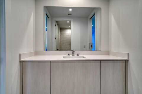 Condo in Tampa, Florida, 3 bedrooms  № 803220 - photo 21