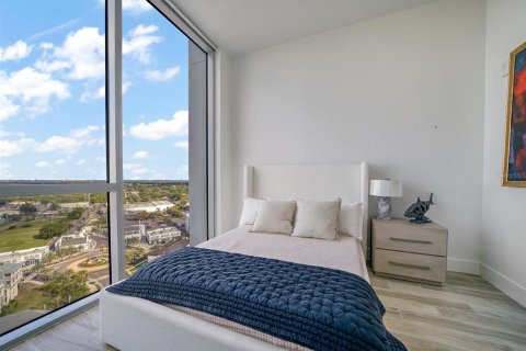 Condo in Tampa, Florida, 3 bedrooms  № 803220 - photo 14