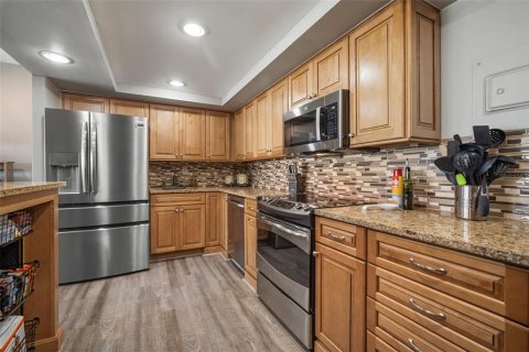 Condo in Tampa, Florida, 2 bedrooms  № 1639891 - photo 17