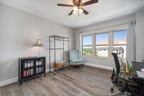 Condo in Tampa, Florida, 2 bedrooms  № 1639891 - photo 28
