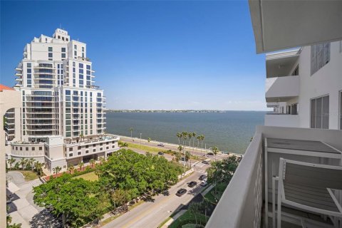 Condo in Tampa, Florida, 2 bedrooms  № 1639891 - photo 22