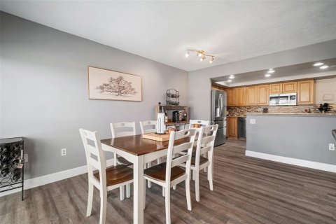 Condo in Tampa, Florida, 2 bedrooms  № 1639891 - photo 14