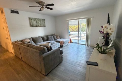Copropriété à vendre à Boca Raton, Floride: 2 chambres, 90.86 m2 № 2078176 - photo 5