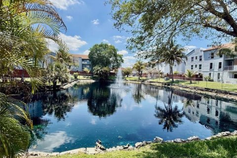 Copropriété à louer à Hialeah, Floride: 2 chambres, 84.91 m2 № 2075211 - photo 26