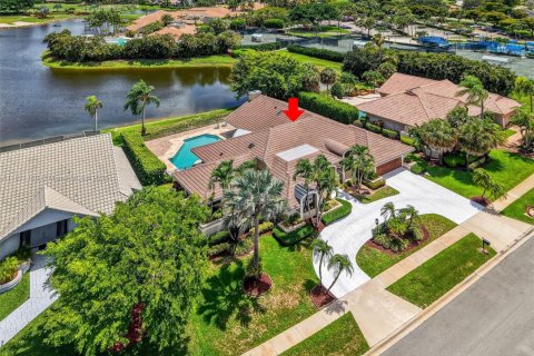 House in Boca Raton, Florida 4 bedrooms, 312.71 sq.m. № 1783720 - photo 4