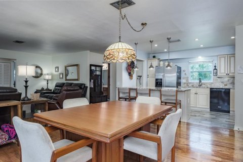 Villa ou maison à vendre à Palm Harbor, Floride: 2 chambres, 156.08 m2 № 1785493 - photo 15