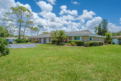 Casa en venta en Palm Harbor, Florida, 2 dormitorios, 156.08 m2 № 1785493 - foto 4