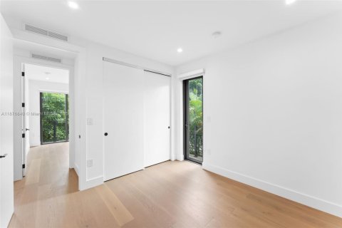 Propiedad comercial en venta en Miami, Florida, 432.92 m2 № 1922948 - foto 25