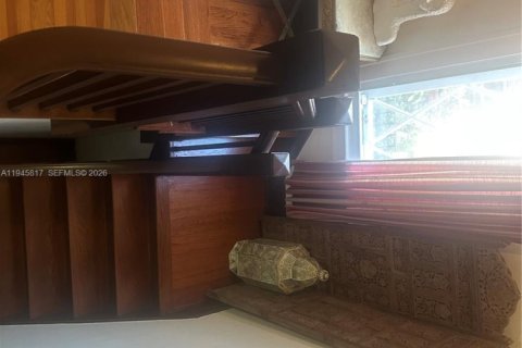 Снять в аренду виллу или дом в Корал-Гейблс, Флорида 3 спальни, 22.3м2, № 2005680 - фото 12