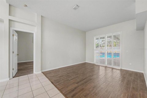 Casa en venta en Valrico, Florida, 4 dormitorios, 237.74 m2 № 2226385 - foto 5