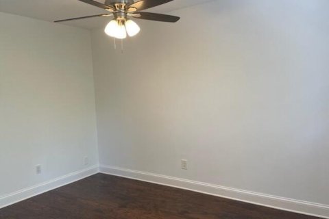 Condo in North Palm Beach, Florida, 2 bedrooms № 2147325 - photo 14