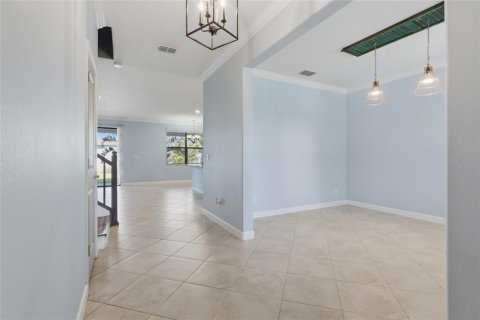 House in Riverview, Florida 4 bedrooms, 237.37 sq.m. № 2215685 - photo 9